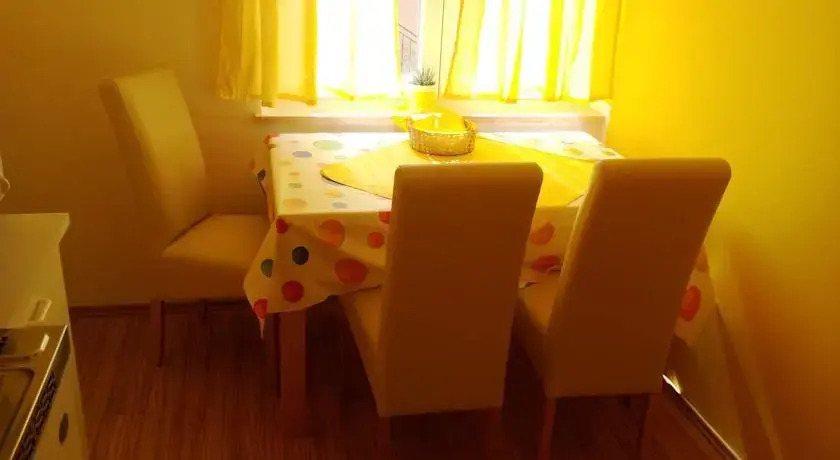 Apartments Kivi