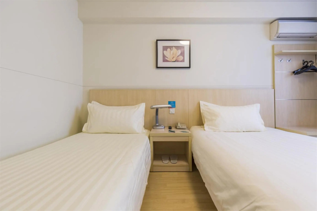 Jinjiang Inn Select Changchun Yiqi Dongfeng Street Branch