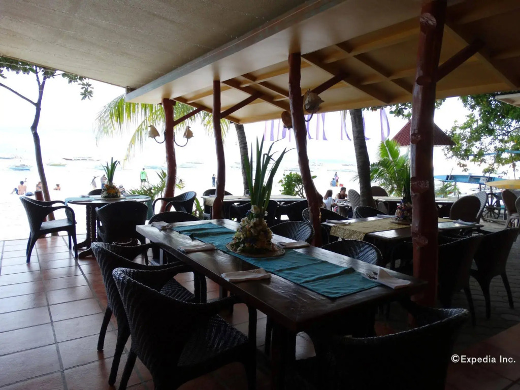 Alona Tropical Beach Resort