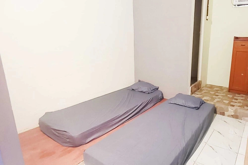 Hotel O near Ahmad Yani International