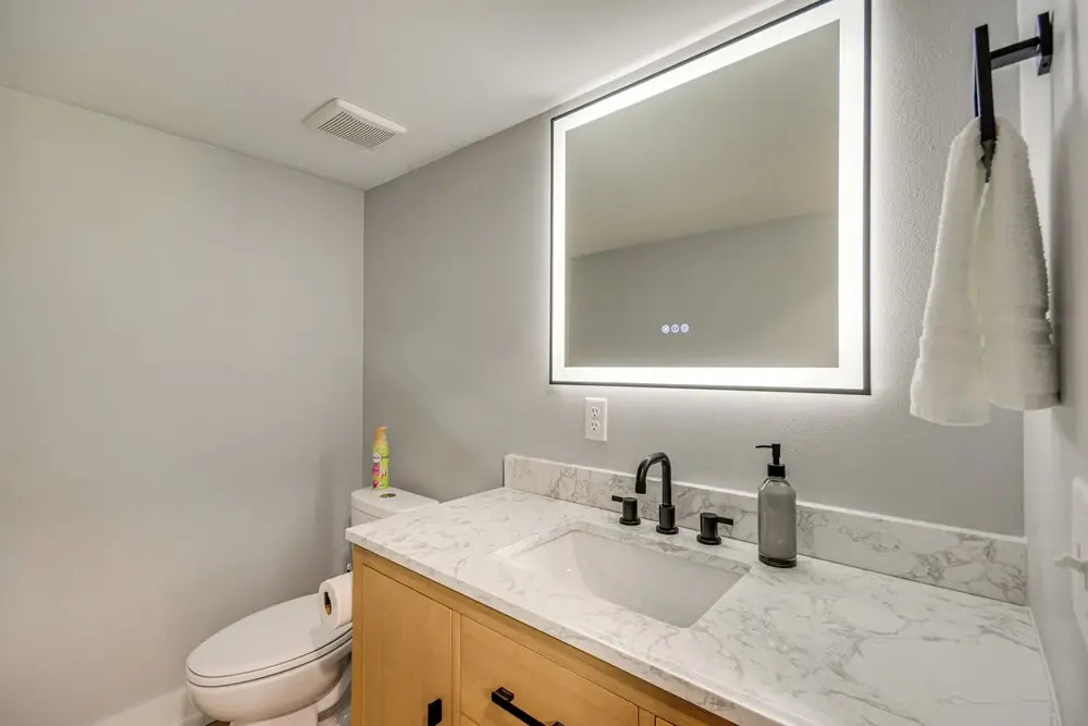3 Mi to Navarre Beach: Home w/ Furnished Patio