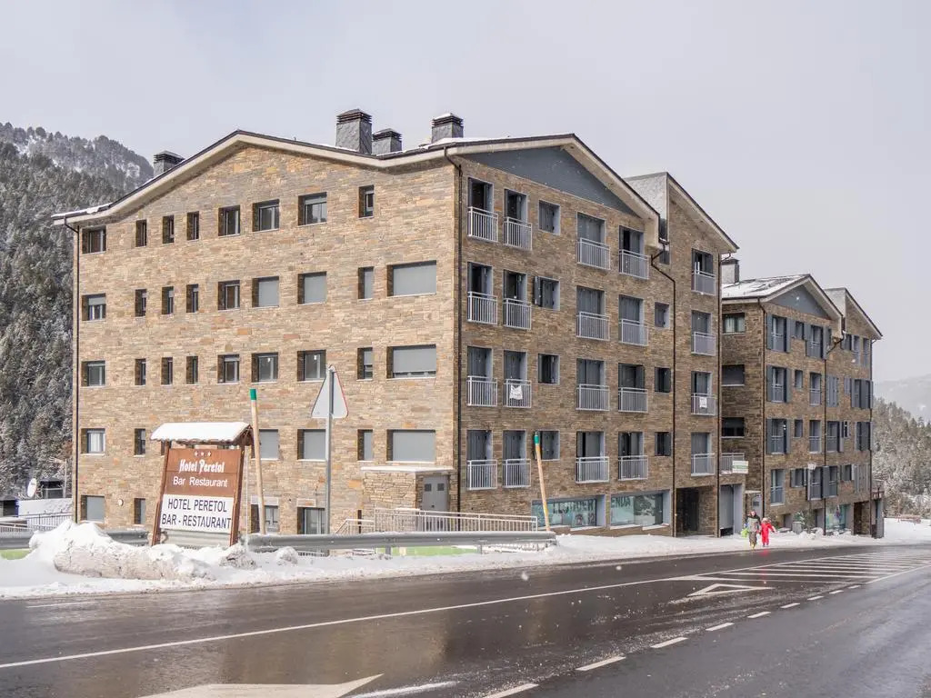 Peretol Apartments