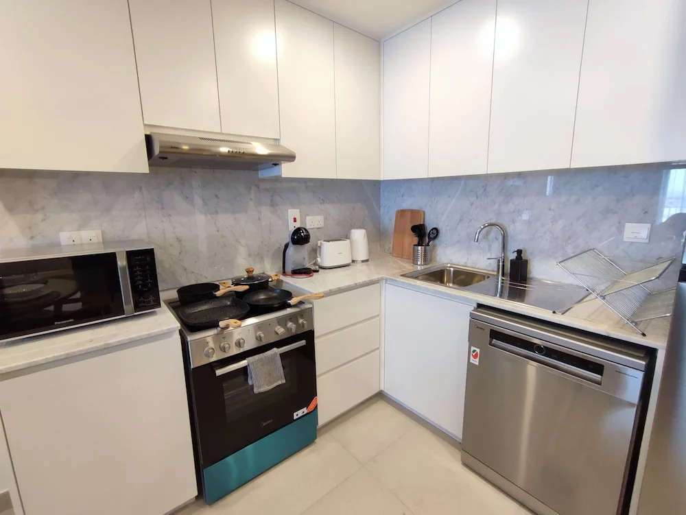 SuperHost - Luxury Apt Amidst Lush Greens in Madinat Jumeirah