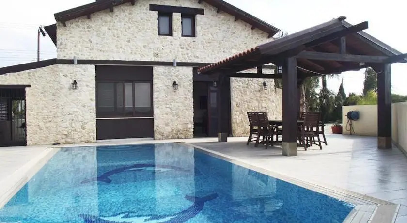 Villa Stone