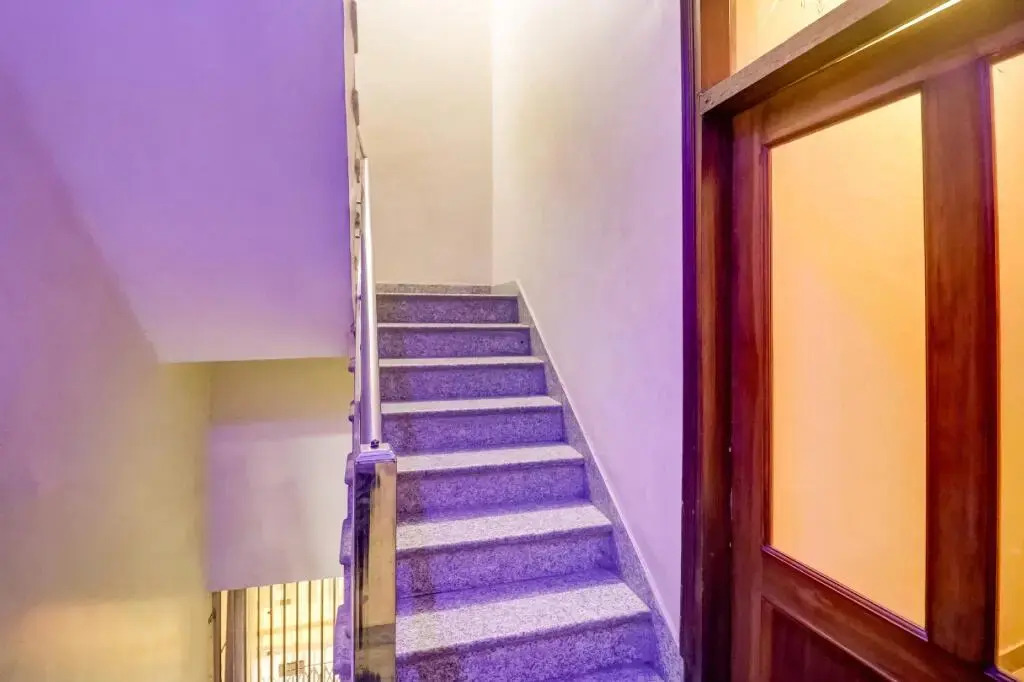 Hotel 555 by OYO Rooms