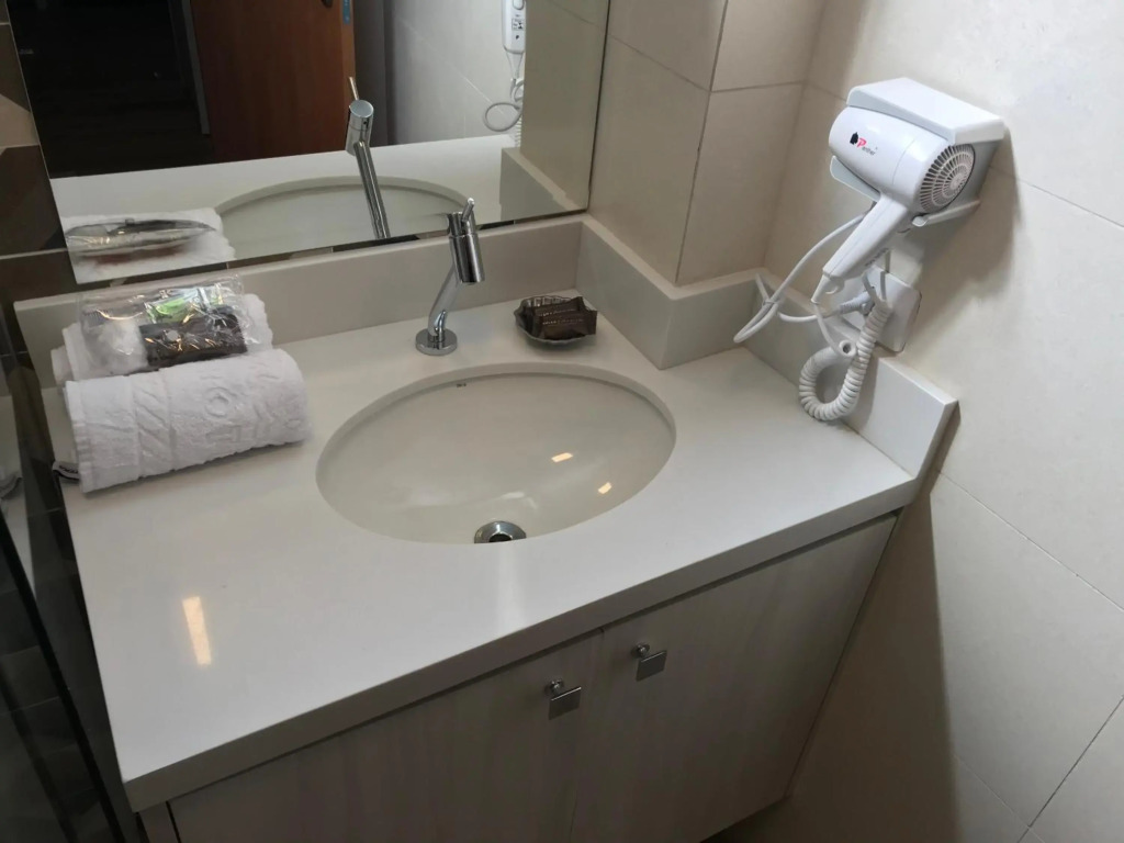 Liberdade 1 QT + Sofá Cama - 200m Metrô. Novo!