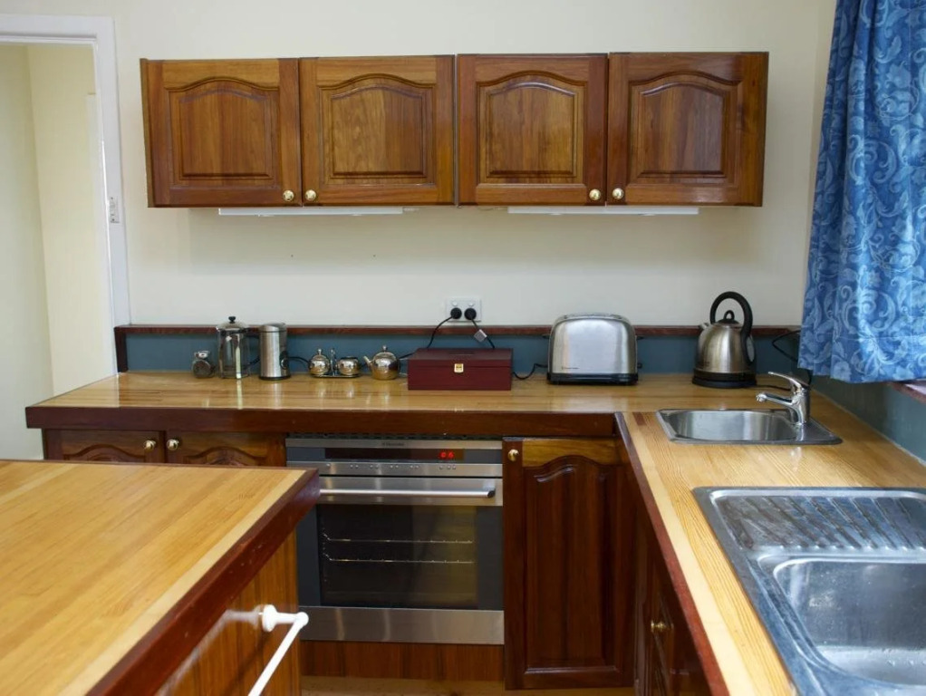 Devon Guest House