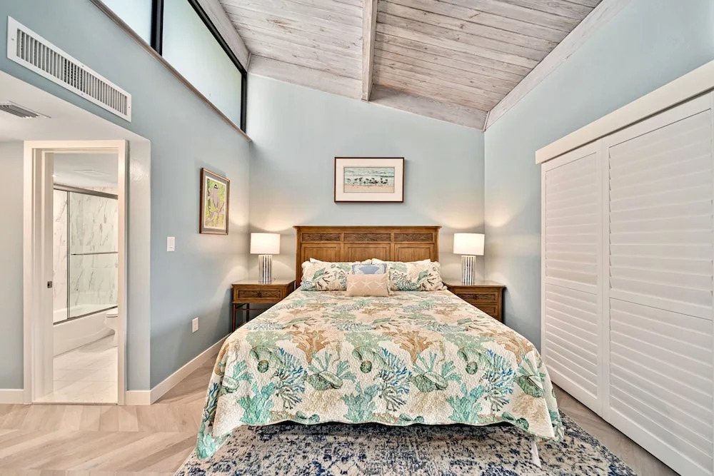 Loggerhead Cay 443 Pet Friendly on the Beach