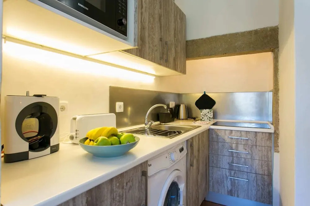 Park View 1 Bedroom Apartment in Alcântara