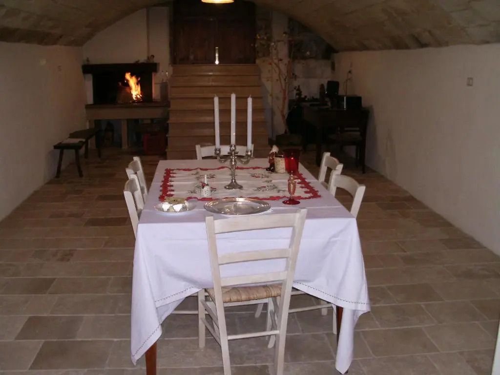 Borgo dei Filitti - B&B artistico - Piscina Solarium & Enoteca