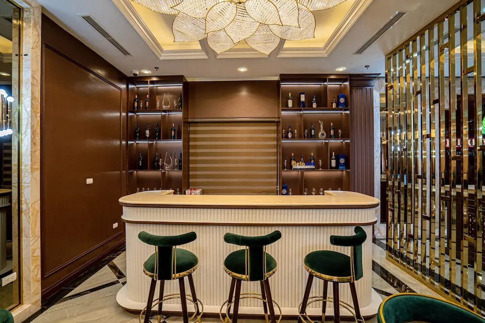 Luxury Hotel