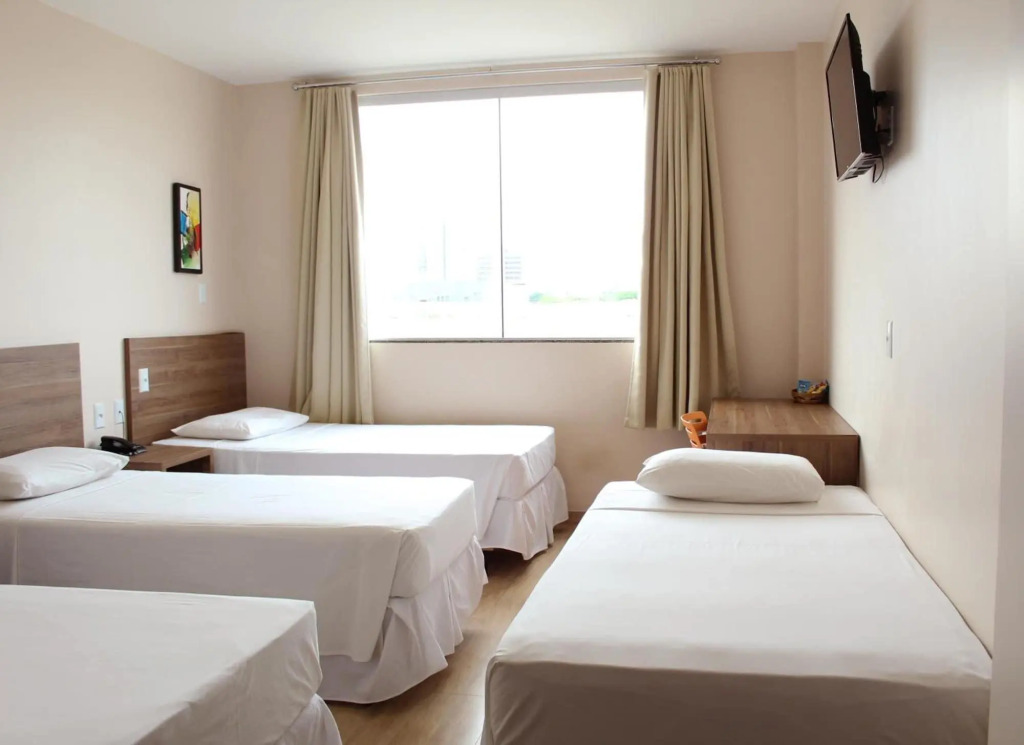 Mac Hotel