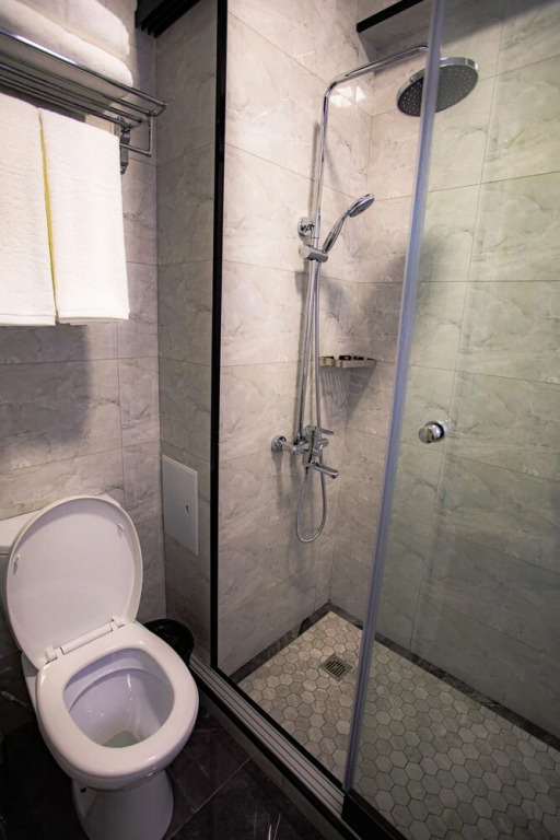 Sharaf Hotel
