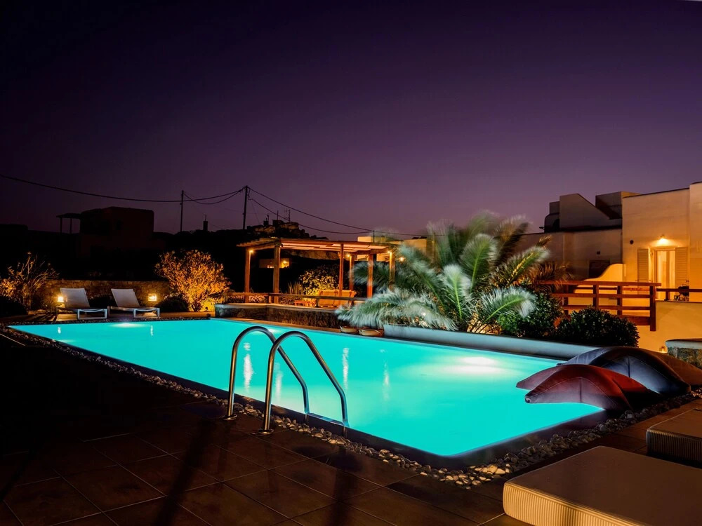 Lux Villa, 5 Master BR, Private Pool, Sunset View!