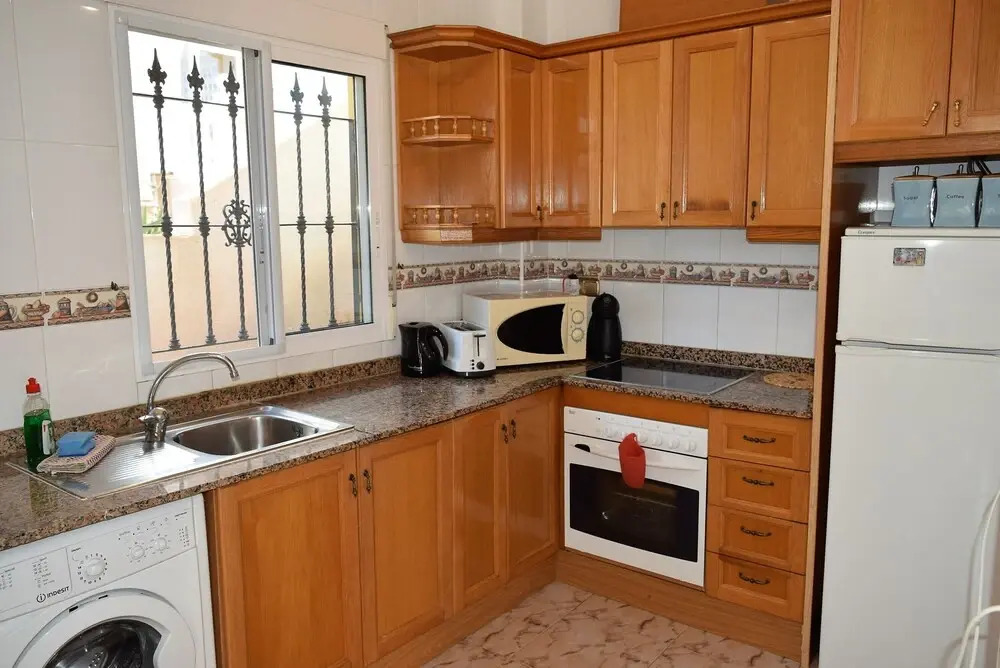 Upper floor Apartment semi-private pool