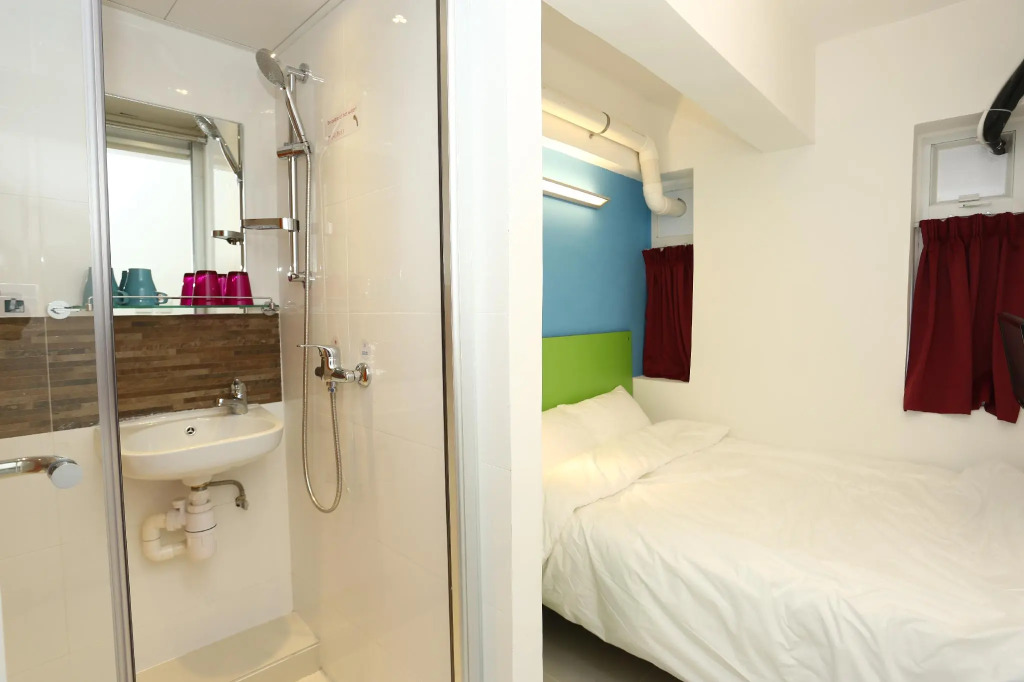 Super Guest House