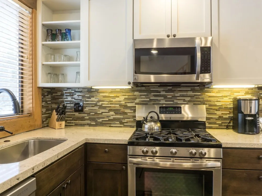 3132 Aspen Grove