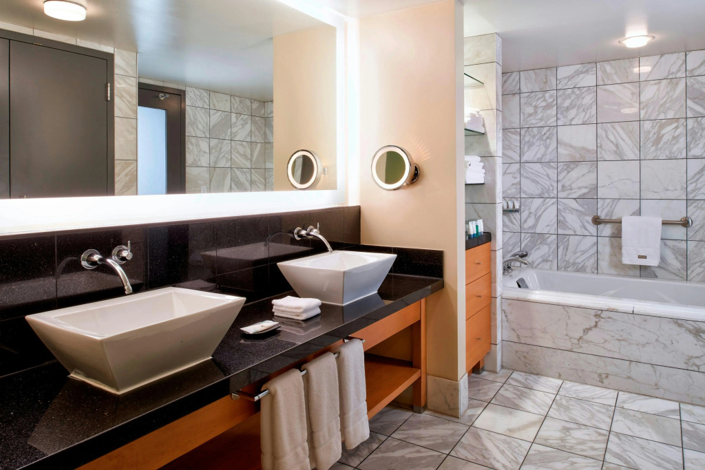 The Westin Detroit Metropolitan Airport