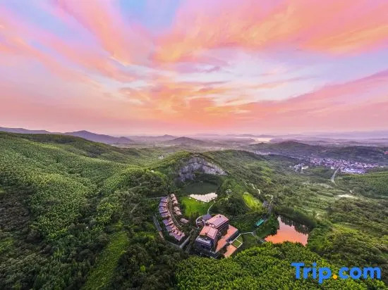 Wyndham Grand Plaza Royale Hot Springs Resort Tianmu Lake