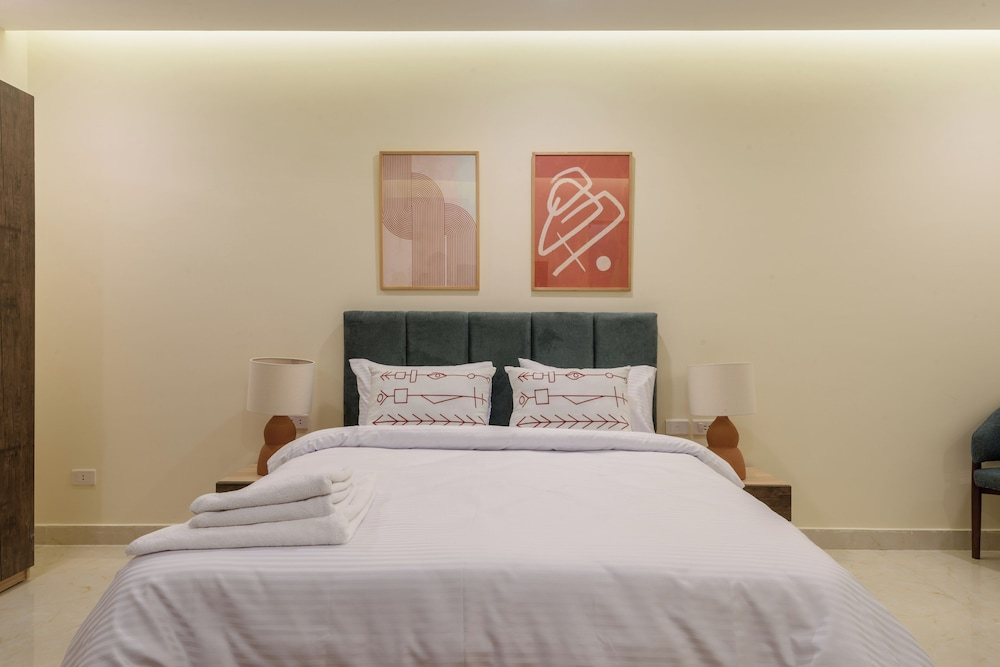 Hazel Spaces in Heliopolis