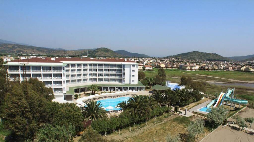 Halic Park Dikili In Dikili Hotel Prices Rooms Photos Reviews Contacts Simpletravelsearch Com