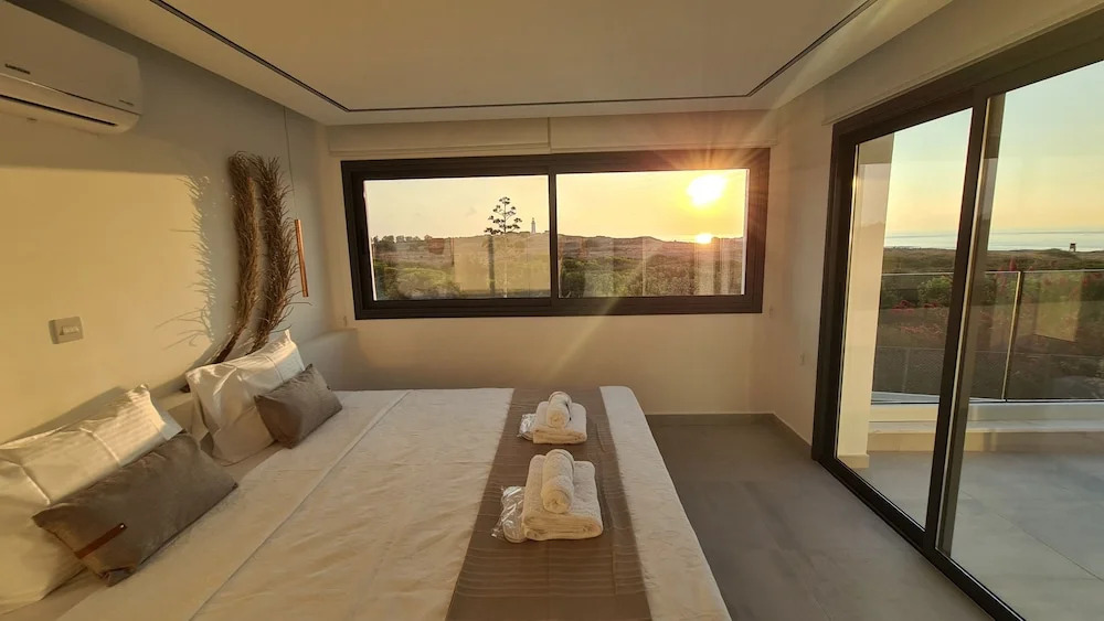 Phaedrus Living Venus Seaview Lighthouse Villa