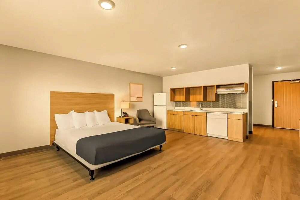 LivAway Suites Orem-Vineyard