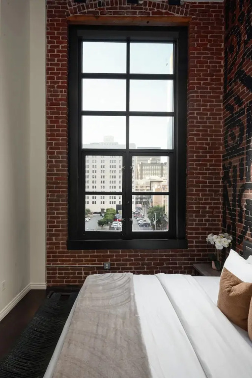 Tuck Hotel