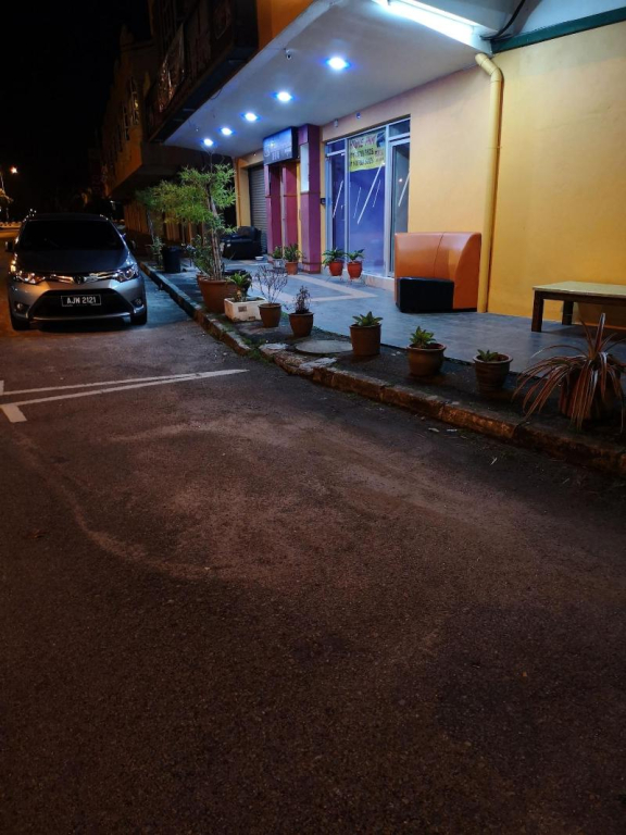 Home Inn Hotel