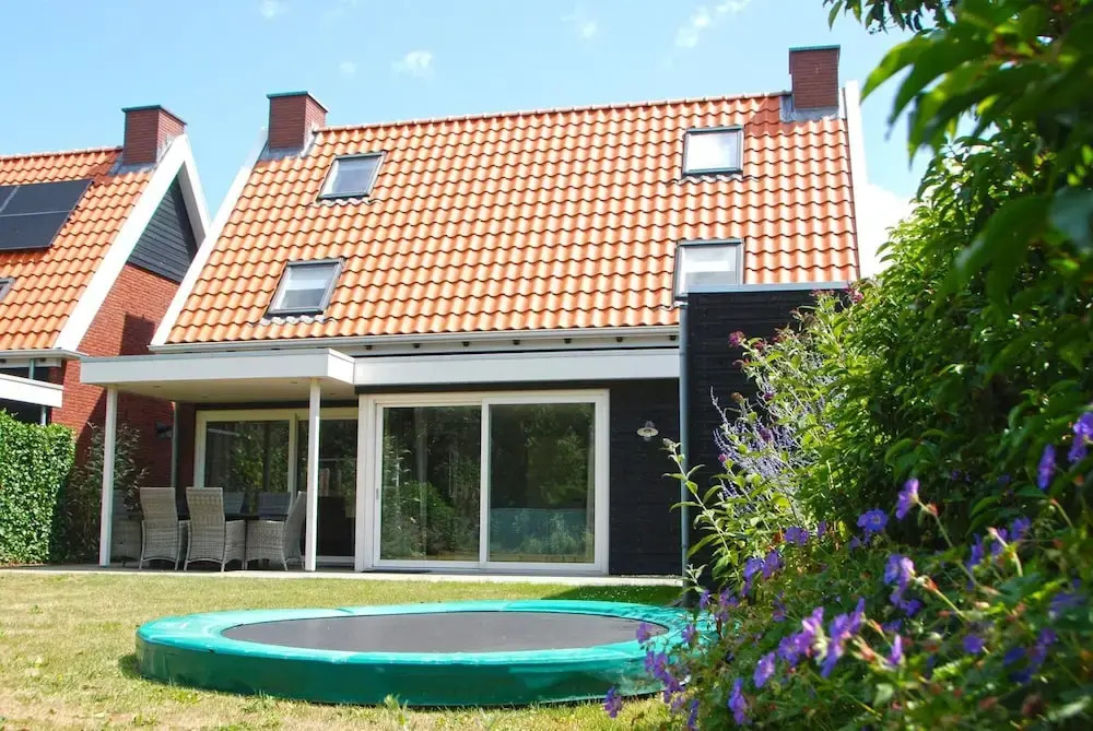 Villa in Colijnsplaat by the Sea & Sauna