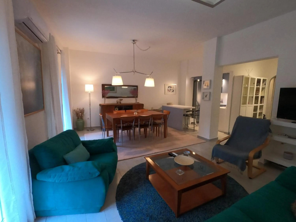 Park view apartment near Panormou