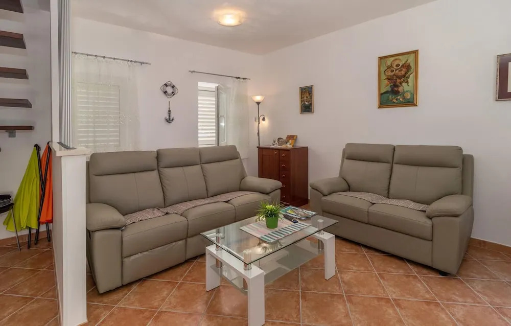 Beautiful Home In Novi Vinodolski With Wifi