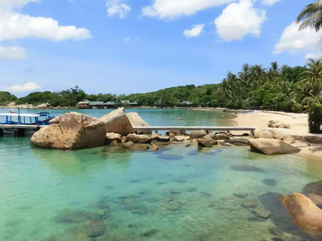 Whale Island Resort