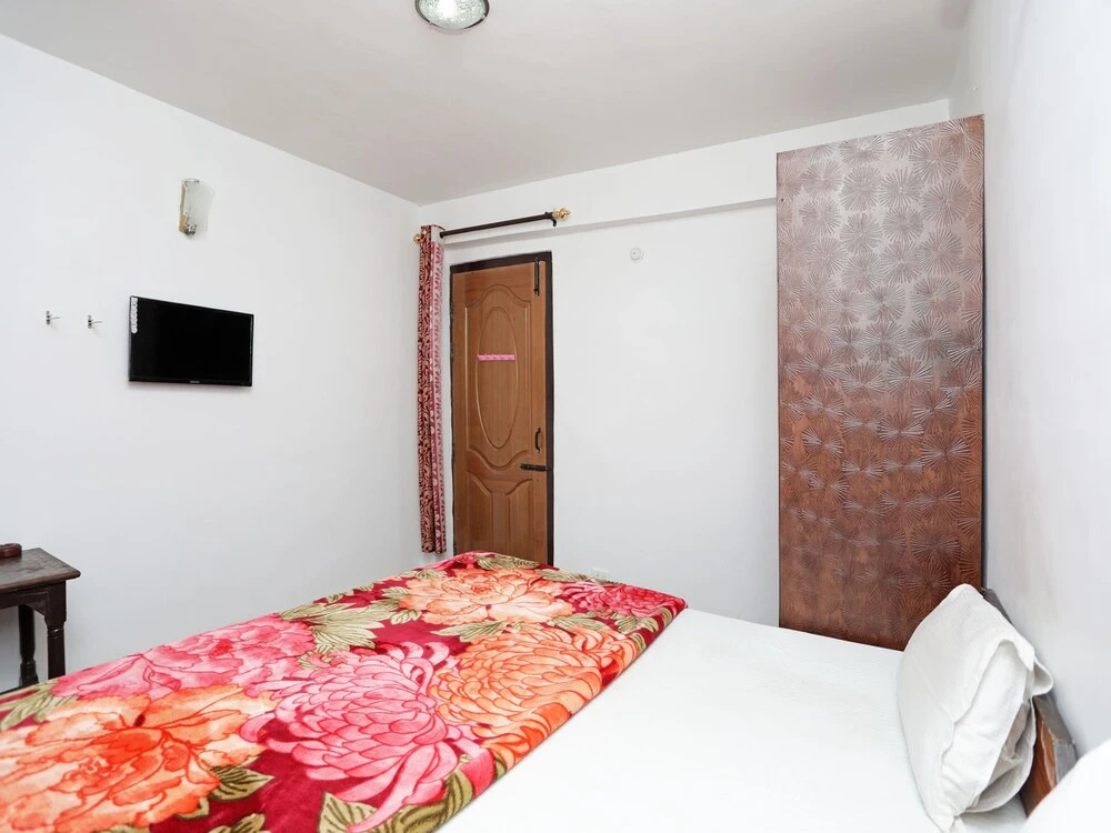 OYO 13156 Home 3BHK Valley View Ayarpatta