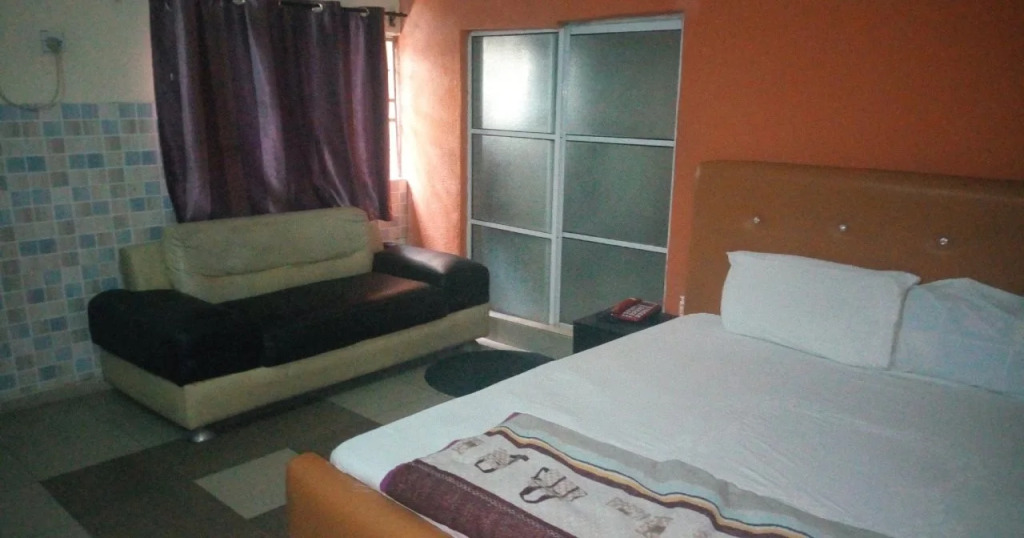 Da 411 Hotel