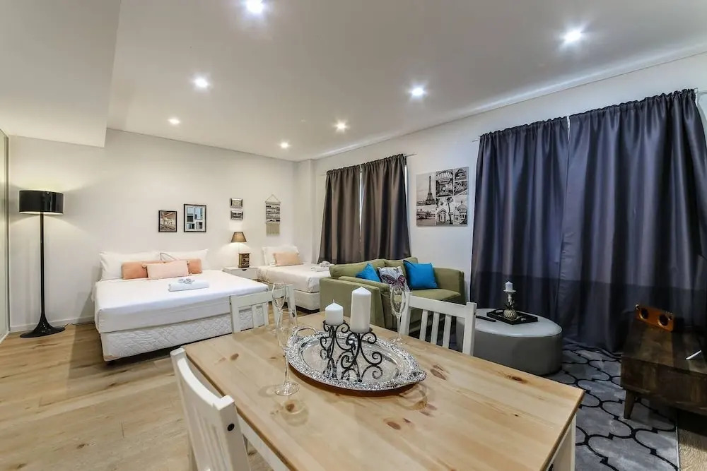 A13-darling Harbour Studio
