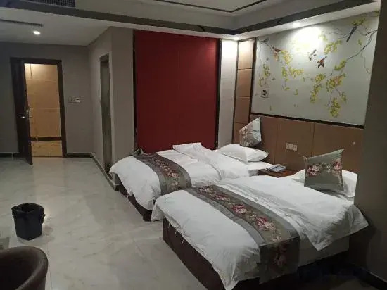 Zhoukou Qingyuan Hotel