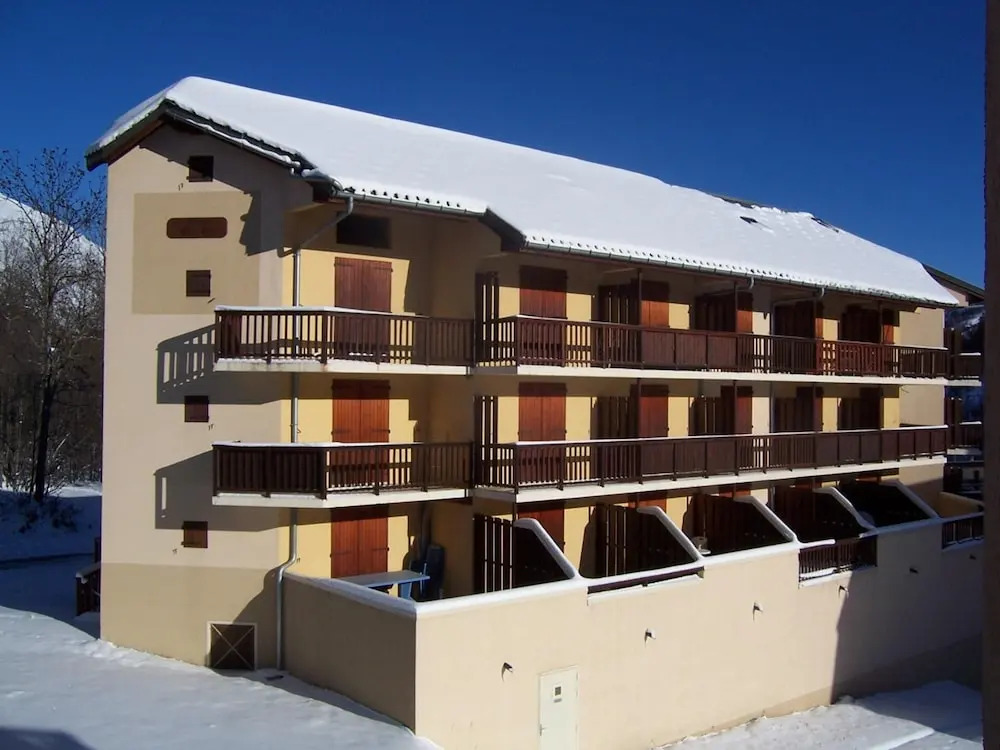 Belalp19 3 Rooms Mezzanine 6 People 2 Exposed South