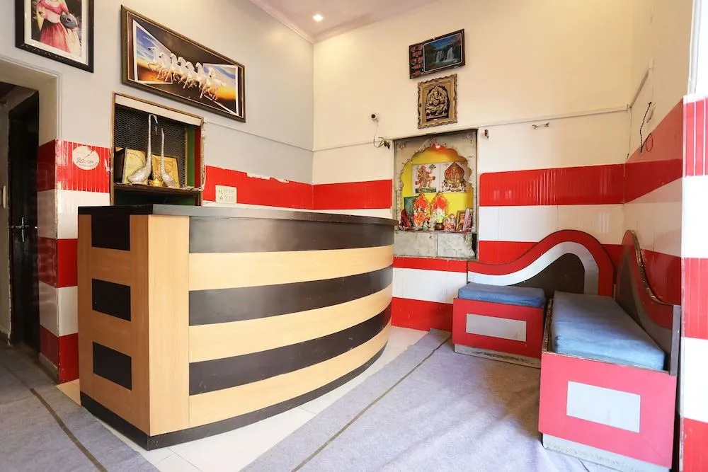 OYO 29411 Hotel Vanshika