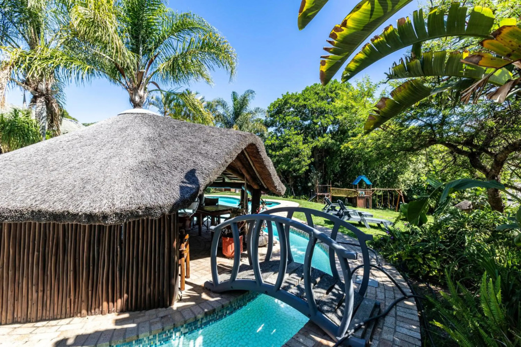 Fish Eagle Manor