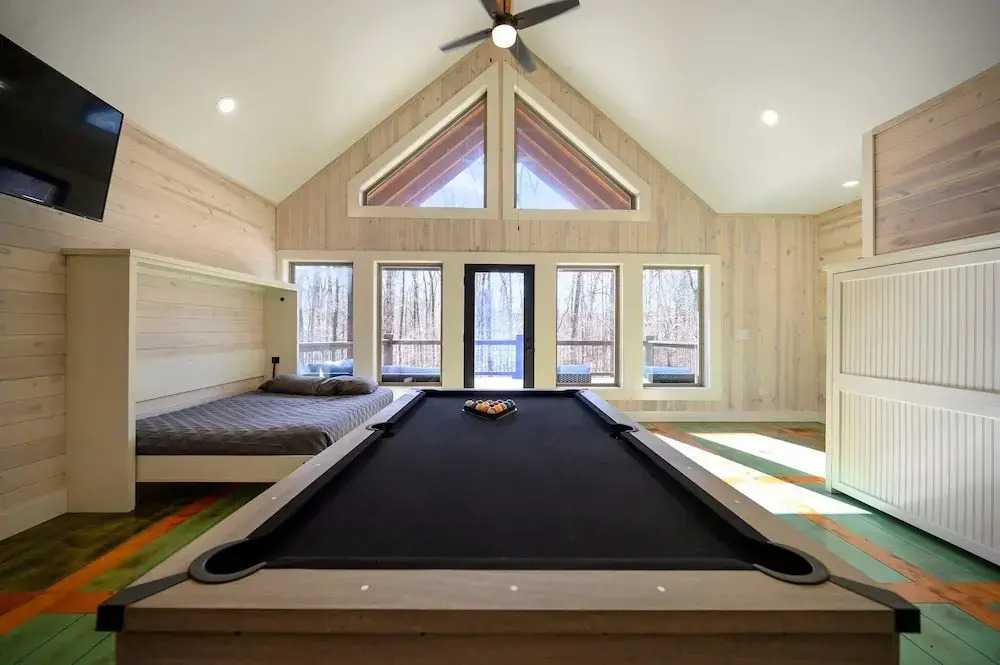 Stardust Hollow Cabin for 14