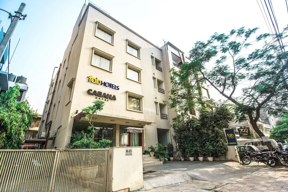 Cabana Hotel