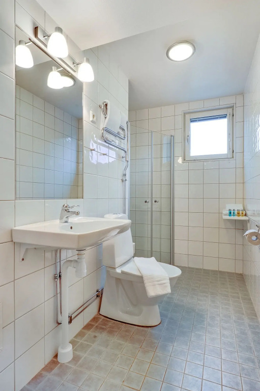 2Home Hotel Apartments