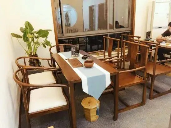 Golden Yan‘an  Jianshan Hostel