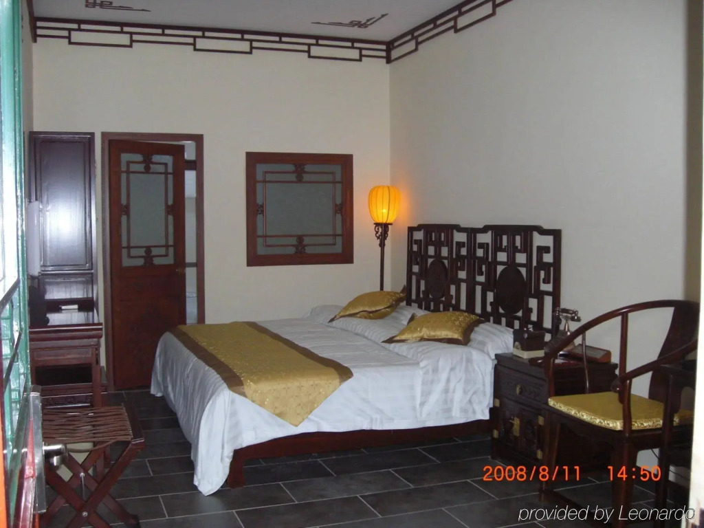 Soluxe Sunshine Courtyard Hotel