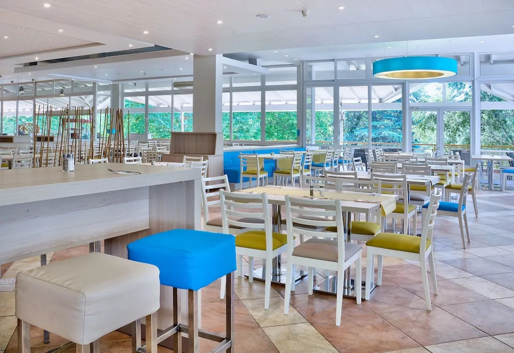 Ralitsa Aqua Club
