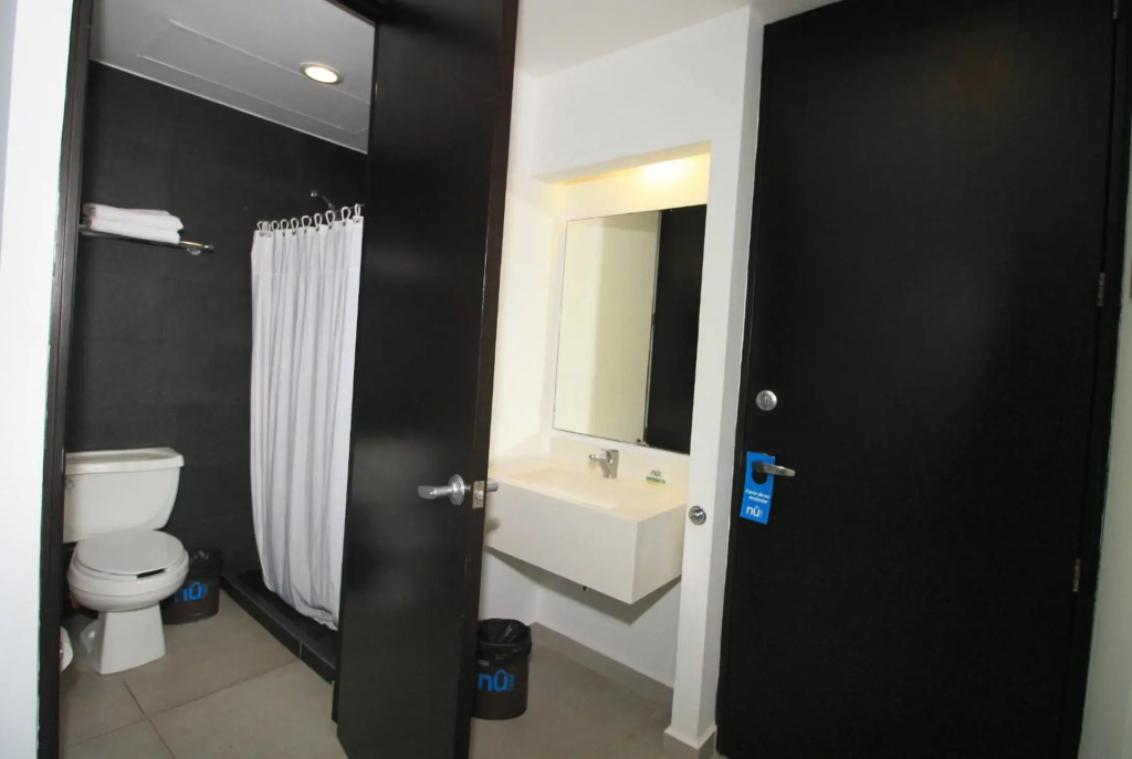 Nu Hotel