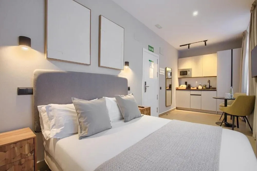 Dobo Madrid Murillo