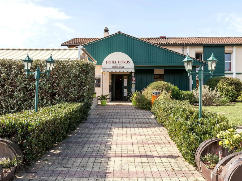 Hôtel Restaurant Le Brennus Logis Hotels