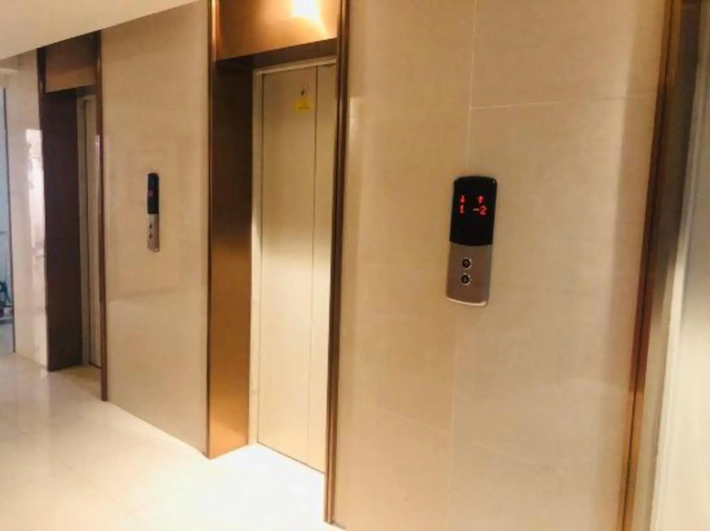 Chongqing Yingjia Hotel